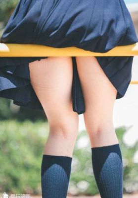 留宿大学女友寝室小勤全文_云播放粤语日本成人在线